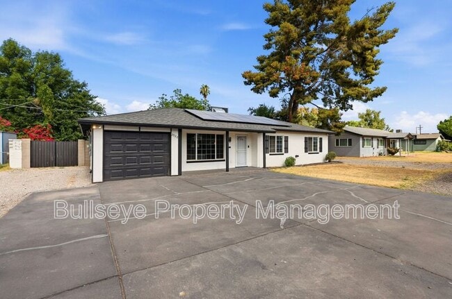 Photo - 2022 N 40th St