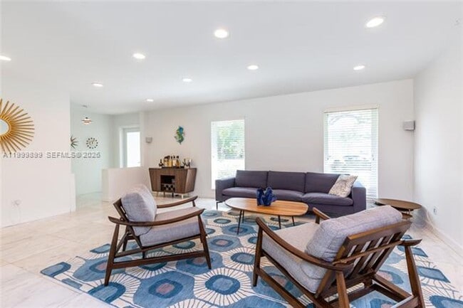 Photo - 14610 Tarpon Dr