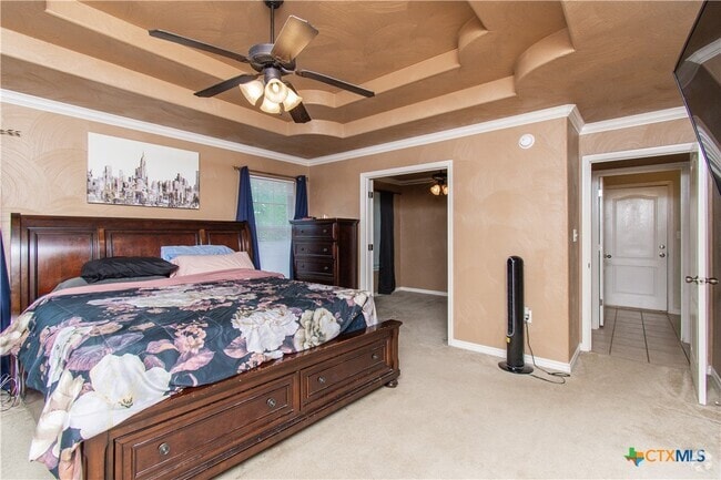 Building Photo - 305 Hedy Dr Rental