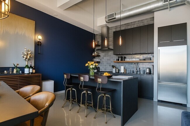 Photo - 1180 Washington St Unit 302