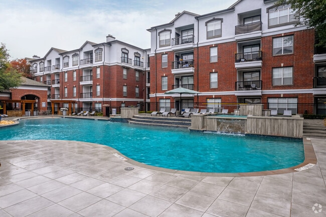 Resort-Style Pool
