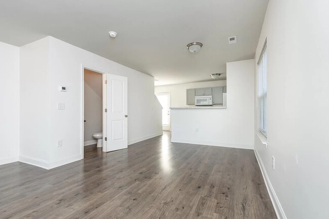 Photo - 5 Dyer St Unit B