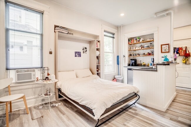 Photo - 2713 Fremont Ave S Unit 2