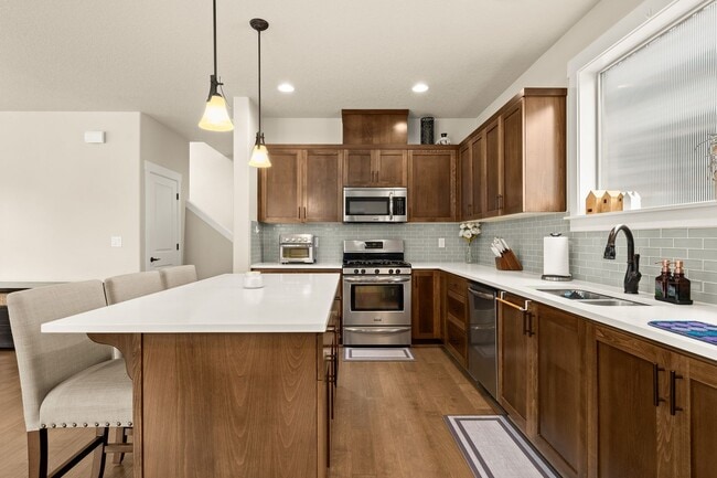 Photo - GORGEOUS SHERWOOD 3 BED/2.5 BATH+ OFFICE O...