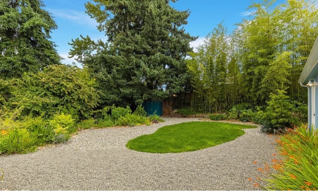 Photo - 5651 S 144th St