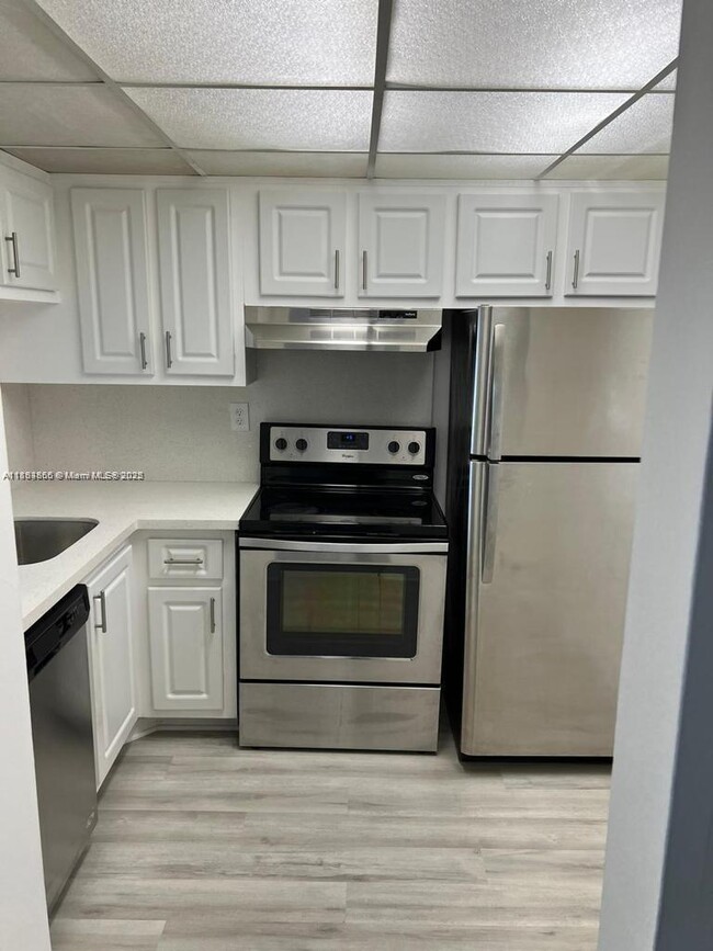 Photo - 484 NW 165th St Unidad A-514