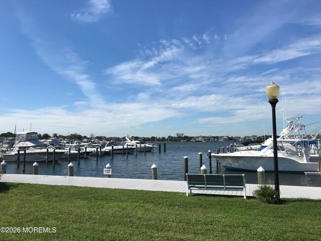 Photo - 76 Wharfside Dr Unit 404