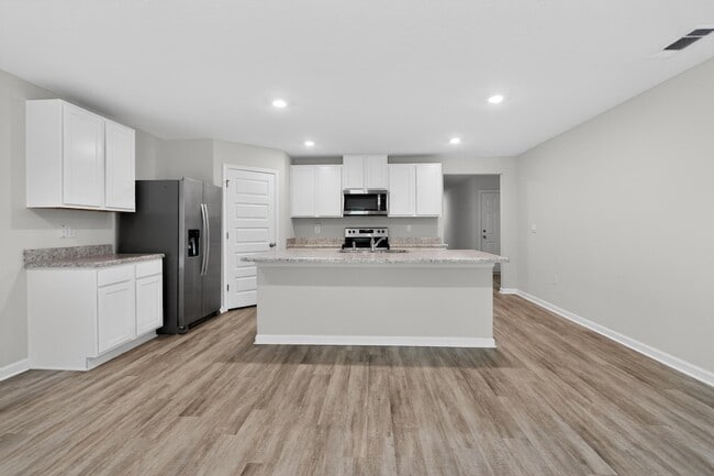 Photo - 6817 Interlachen Ln