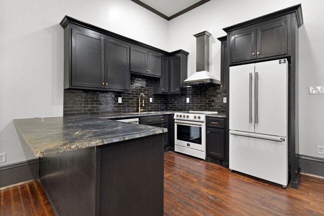 Photo - 719 Bank St NW Unidad 719 Bank St –  3