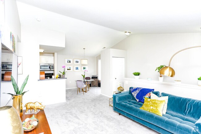 1 BR, 1 BA