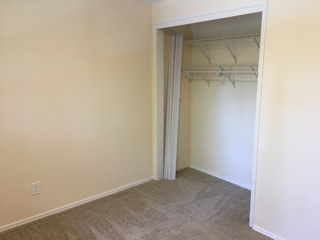 Photo - 14018 89th Ave NE Unidad 2A-130SFBedroom-$1150/month