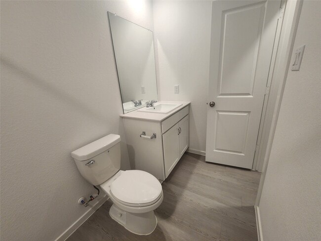 Building Photo - 715 Amberwood Creek Dr