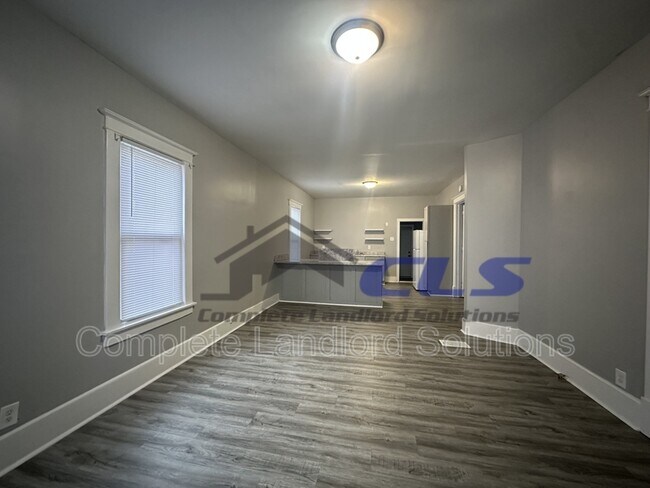 Photo - 1507 5th Ave