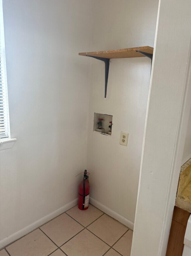 Photo - 113 Classic Ct