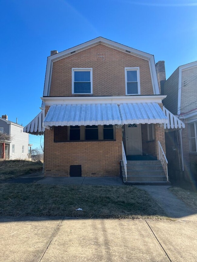 Photo - 2BR 2 bath house with off street parking!