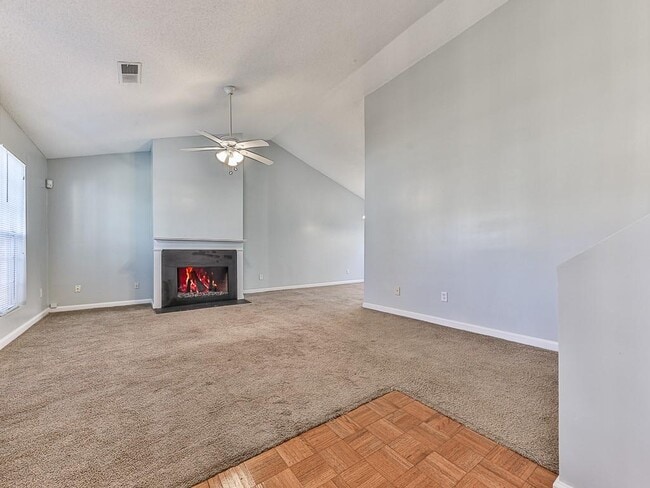 Photo - 4375 Yellow Rose Dr