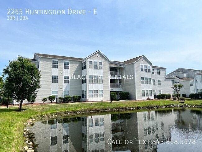 Building Photo - 2265 Huntingdon Dr