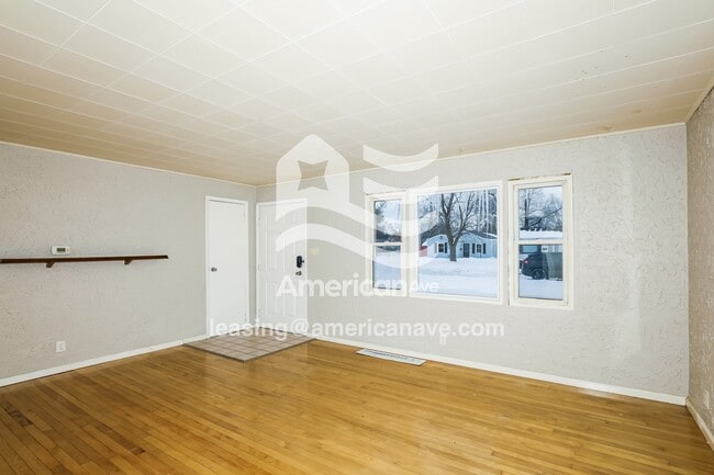 Photo - 1525 N Adams St