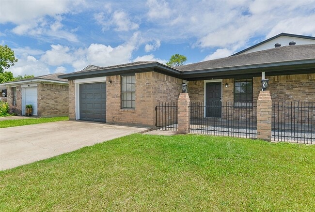 Photo - 4512 Avenue L Unit 3