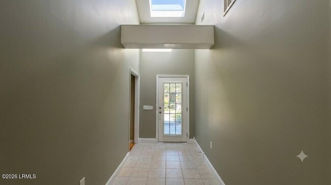 1305 Rowland Dr