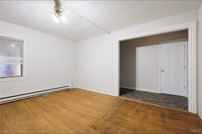 Photo - 28389 Ridge Rd