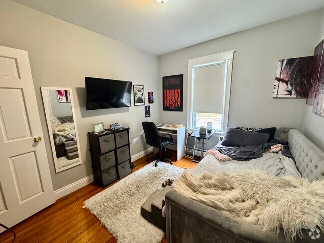 Building Photo - 51 Montebello Rd Unit 1 Rental
