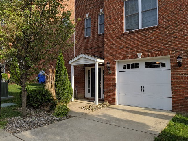 Photo - 46 Hibiscus Ct