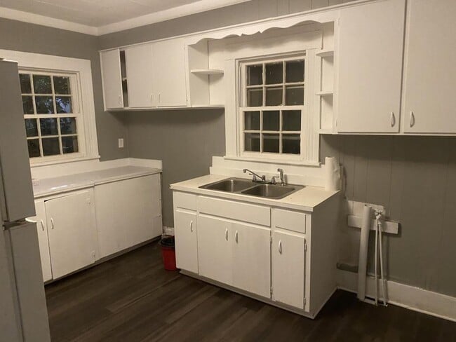 Photo - 1031-1031 I St