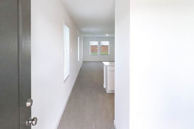 Photo - 27118 Reef Coast Dr