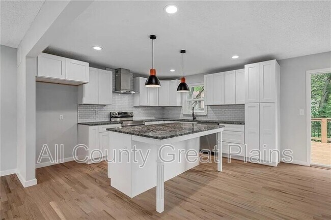 Photo - 1917 E Stratford Rd