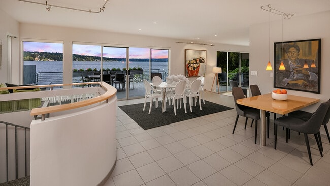 Photo - 10514 Riviera Pl NE