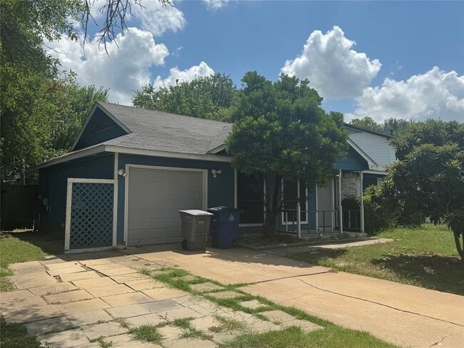 Photo - 11909 Shropshire Blvd House