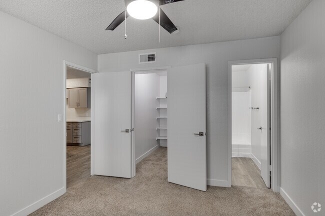 2BR, 2BA - 900SF - Primary Bedroom