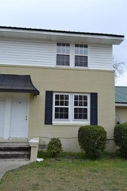 Building Photo - Apartment For Rent