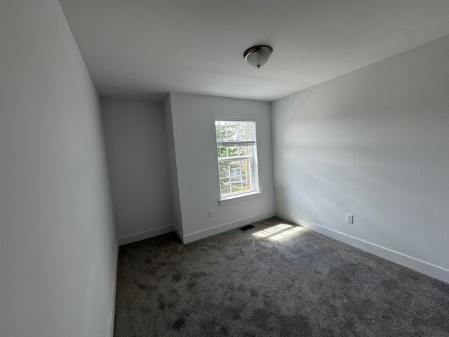 Photo - 203 8th St