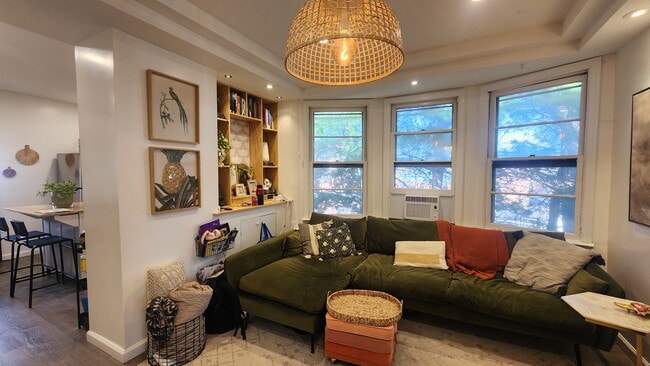 Building Photo - 237-239 Stephens St Unit 239 2FL