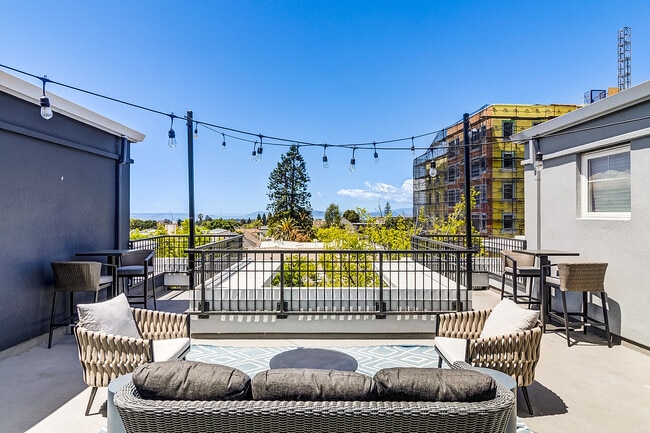 Photo - Hillside Village