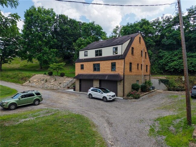 Photo - 4465 Mt Troy Rd Ext