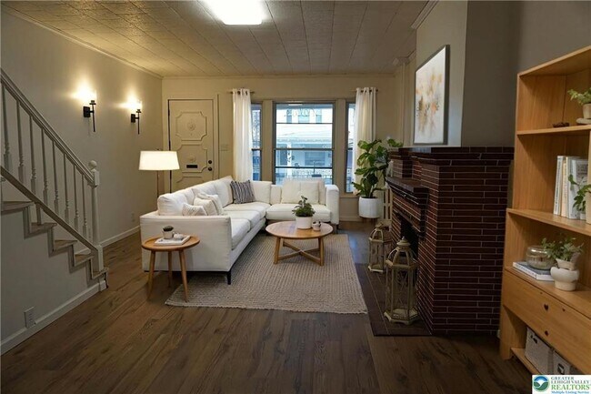 Photo - 128 S West St