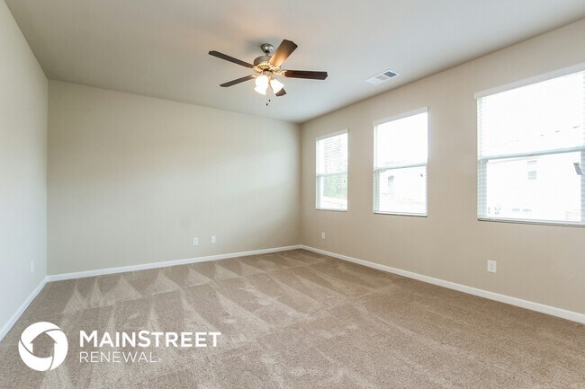 Photo - 118 Bradford Ct