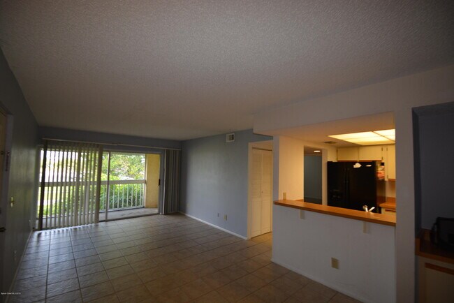 Photo - 915 Sonesta Ave NE Unit 203