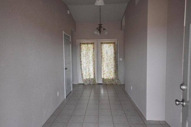 Photo - 7808 Chinle Dr