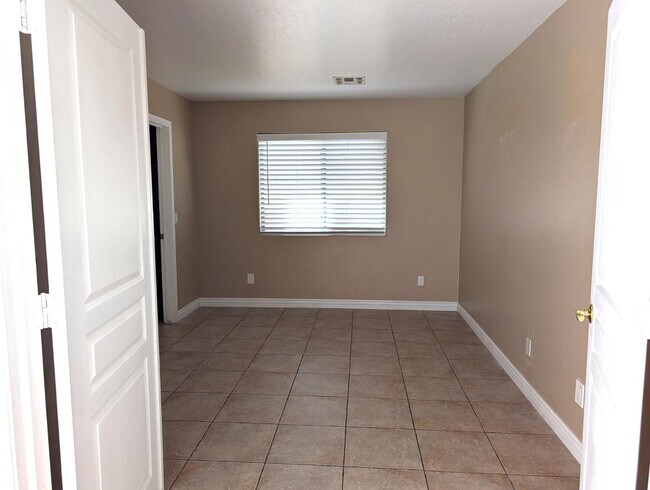 Photo - 4226 N 92nd Ln