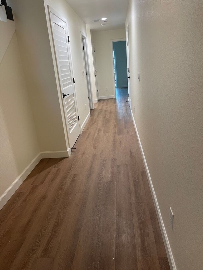 Photo - 2047 W Corvina Ave