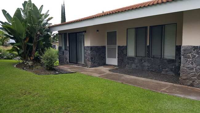Building Photo - Kona Palisades 3 bedroom 2 bathroom