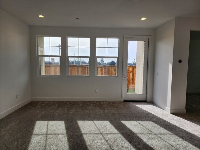 Photo - 2916 Liscum St