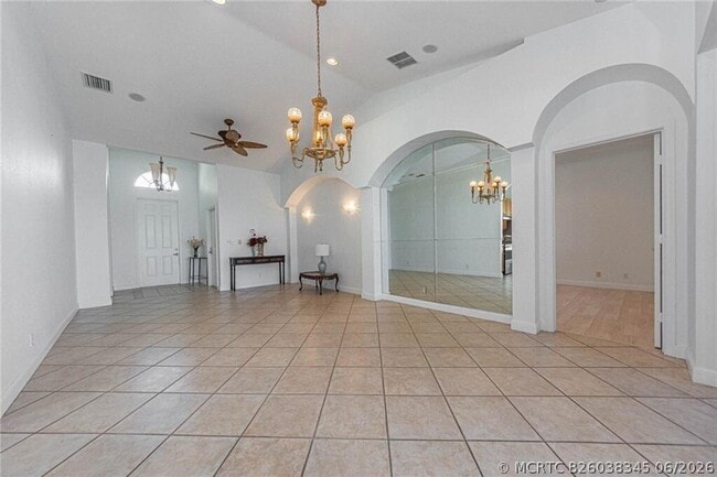 Building Photo - 6112 Santa Margarito Dr