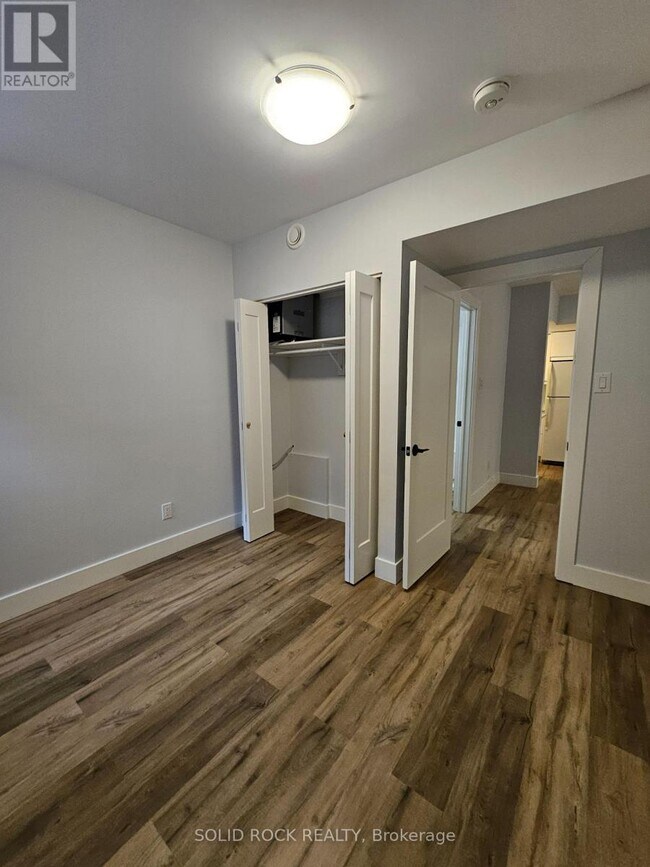 Photo - 846 Alpine Ave