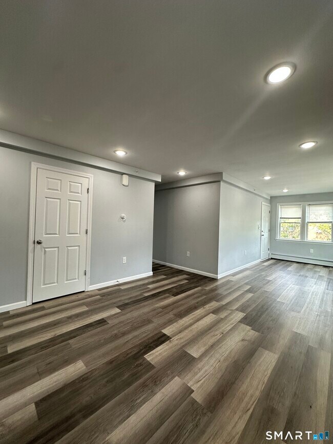 Photo - 178 Martin St Unit 3rd Floor