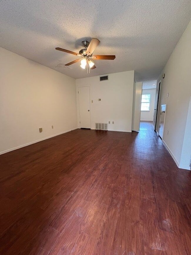 1226 Baylor Ave
